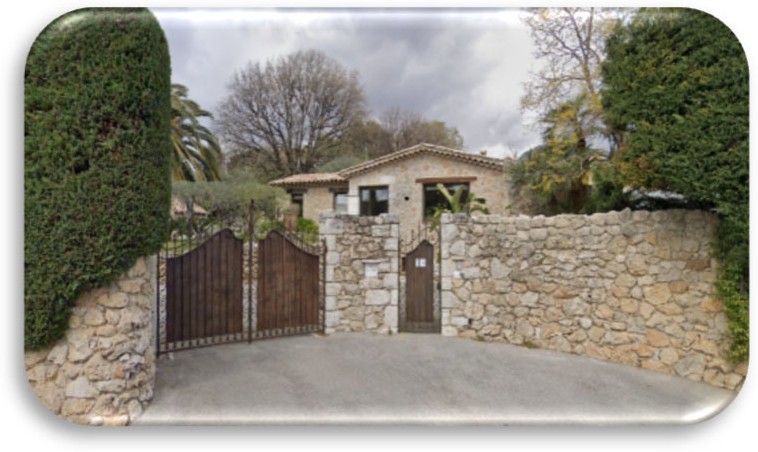 Entrée de belle demeure en pierre, réalisation EGA